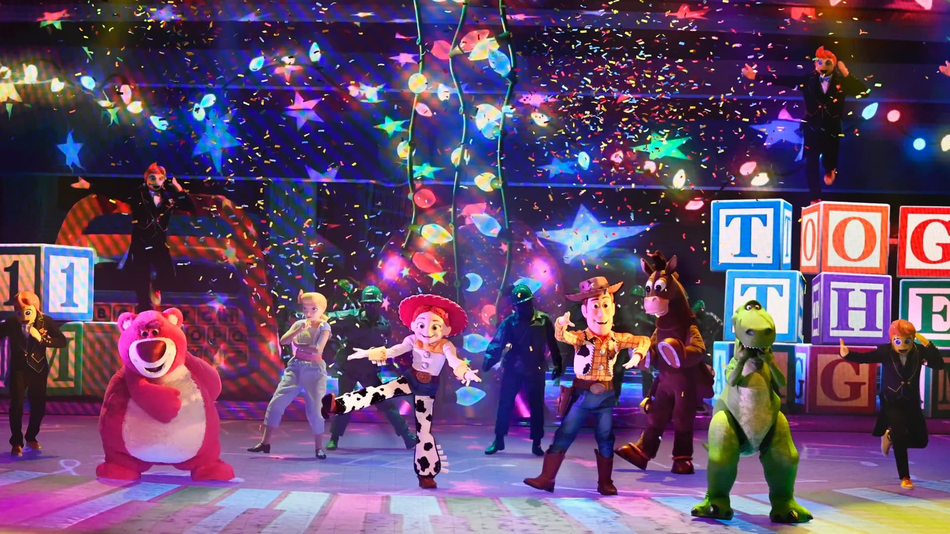 Together-Pixar-Show-Disneyland-Parijs-Magie-Expert