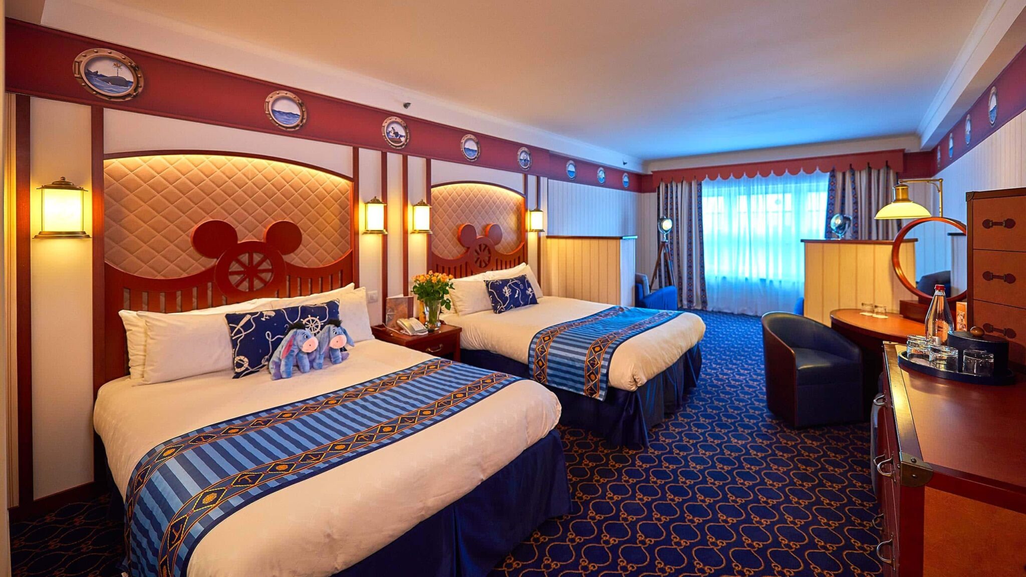 Disney Newport Bay Club Compass Club familiekamer tot 6 personen