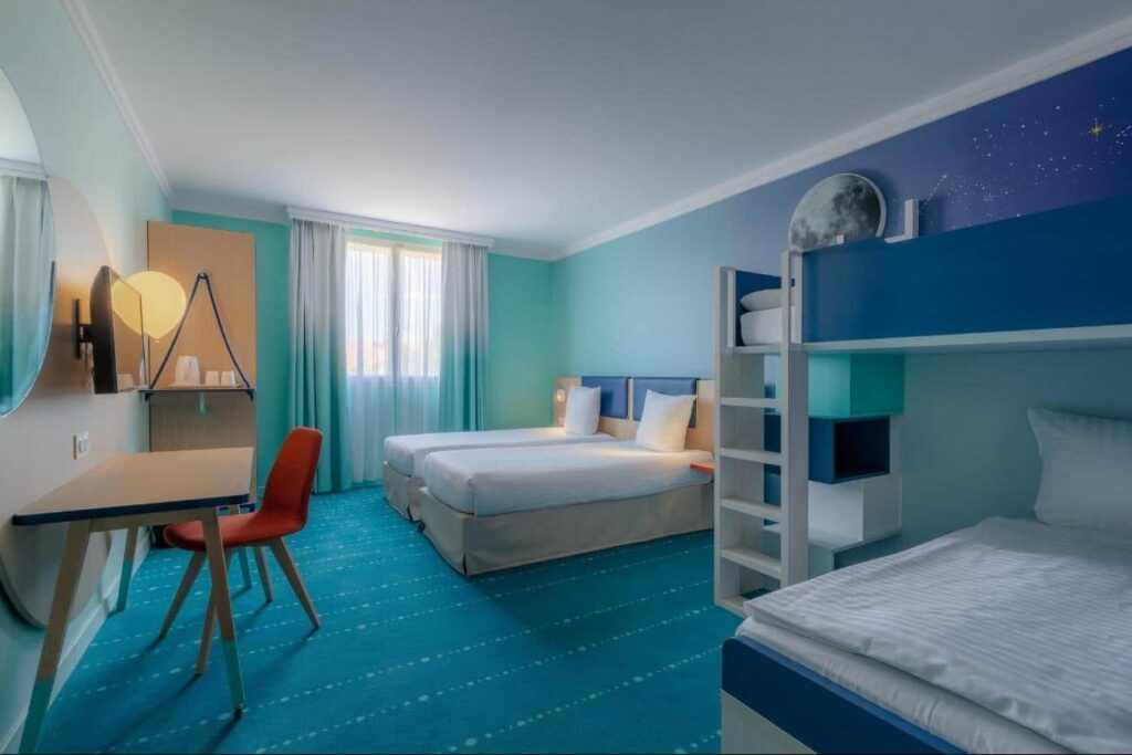 Grand Magic Hotel kamer 4 personen