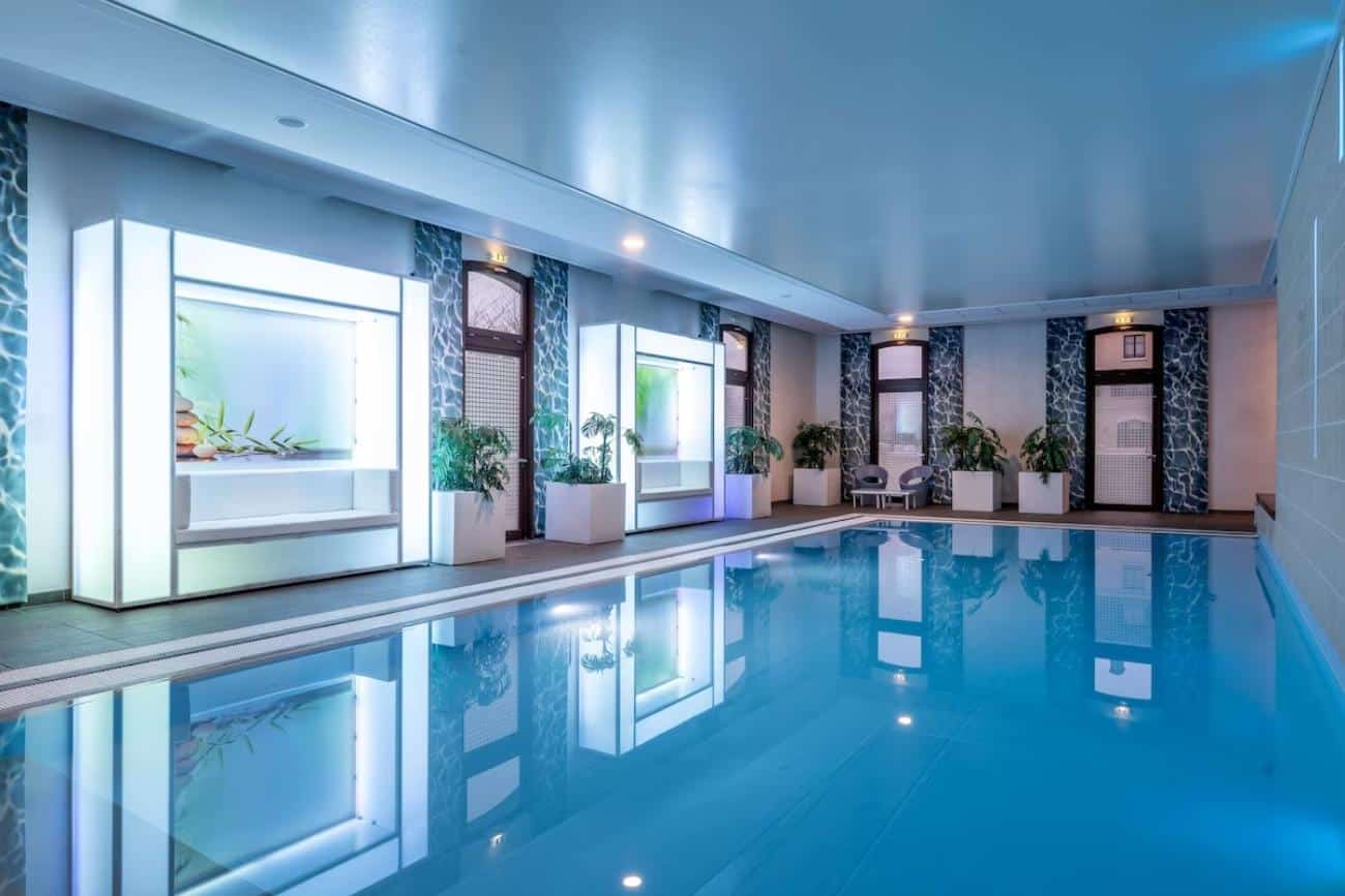 Radisson Blu Hotel binnenzwembad