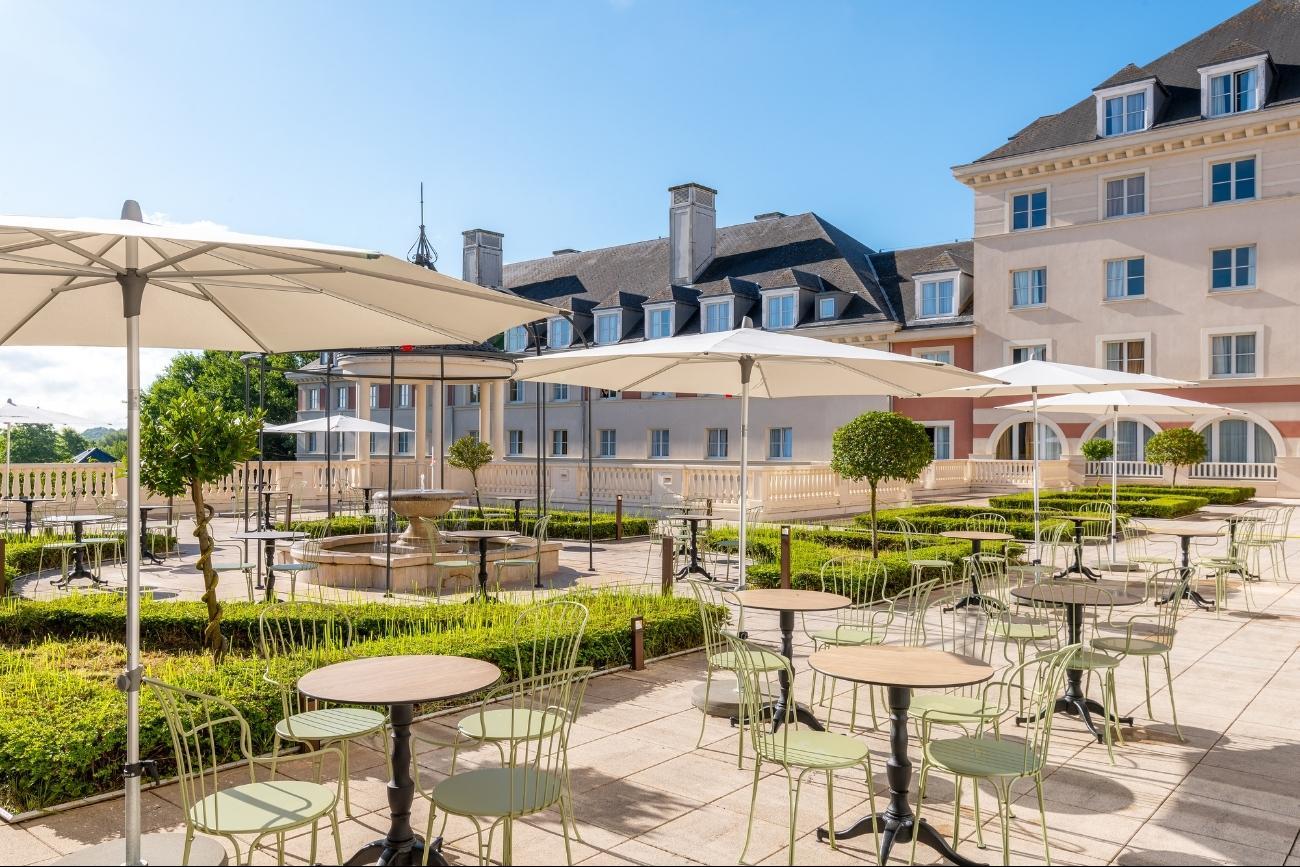 Dream Castle Hotel terras