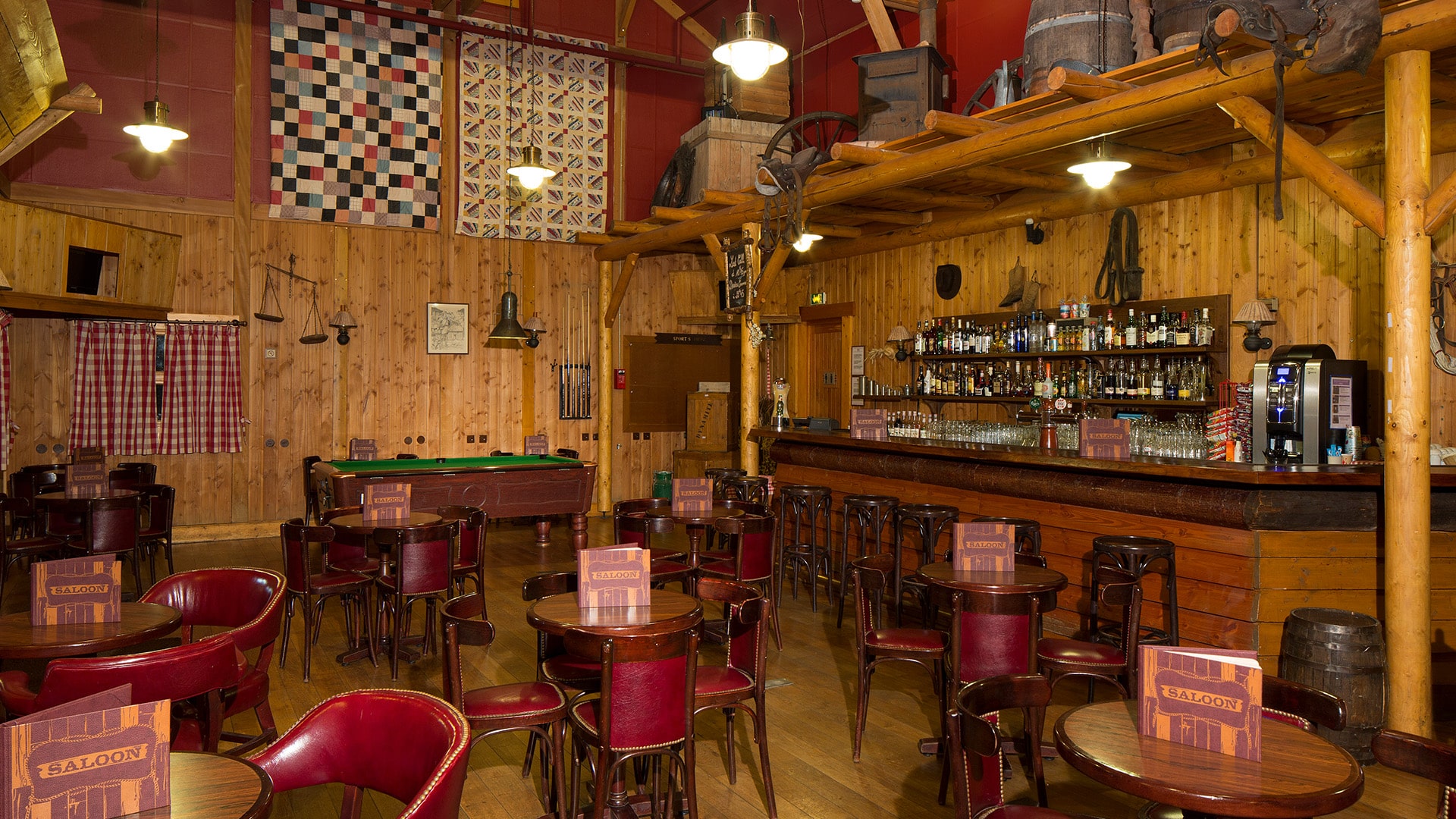 Disney-Davy-Crocket-Parijs-Magie-Expert-Bar.jpg