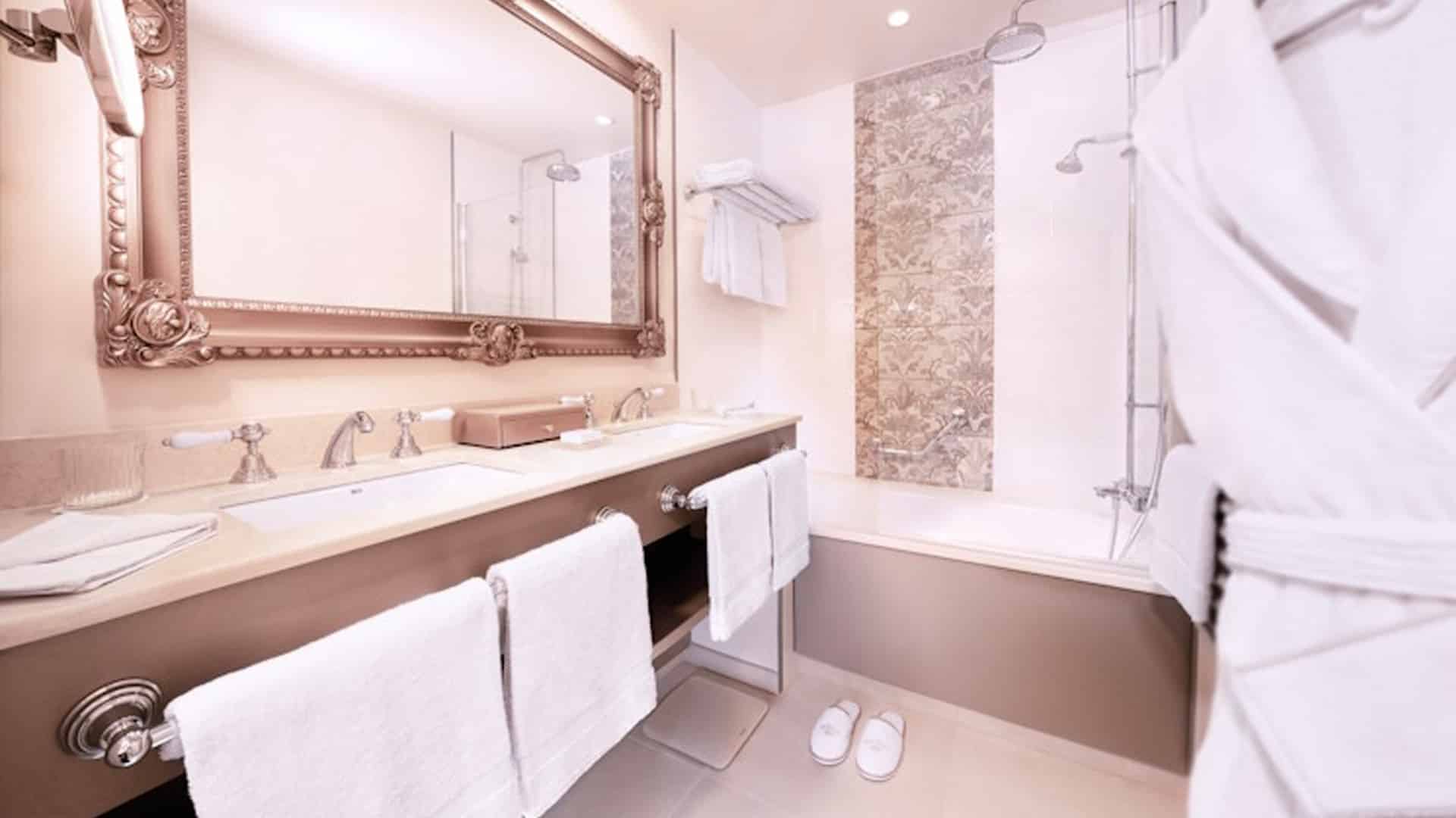 Disneyland hotel badkamer
