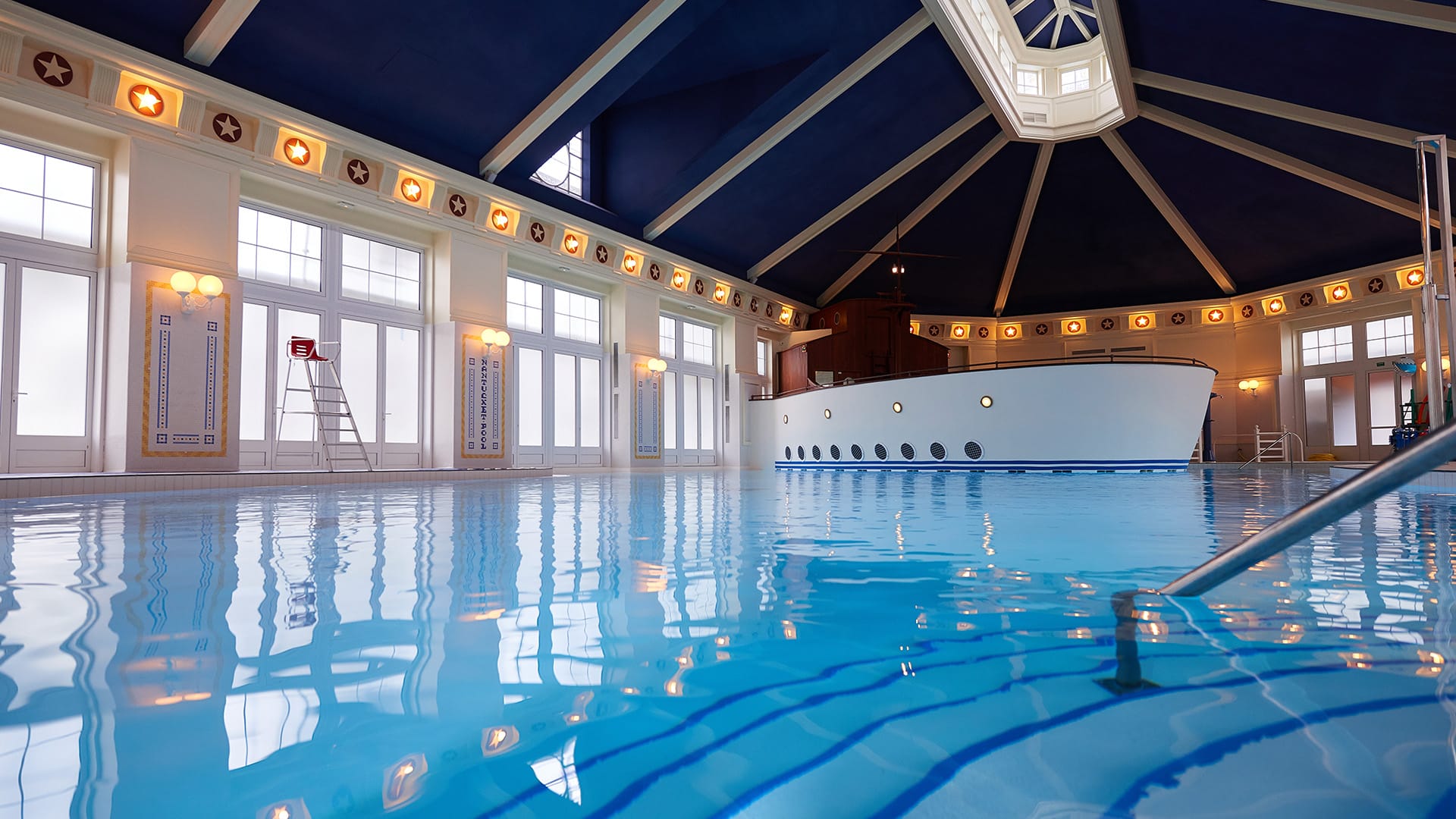 Newport Bay Club zwembad