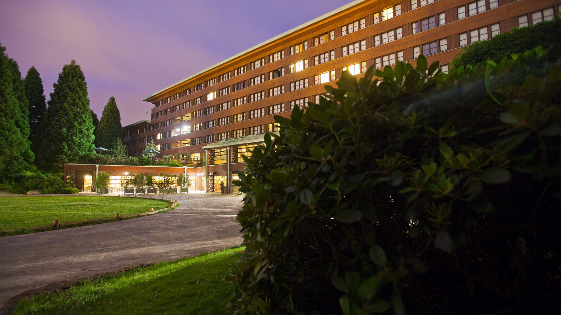 Seqouia-Lodge-Disney-Hotel-Magie-Expert-voorkant.jpg