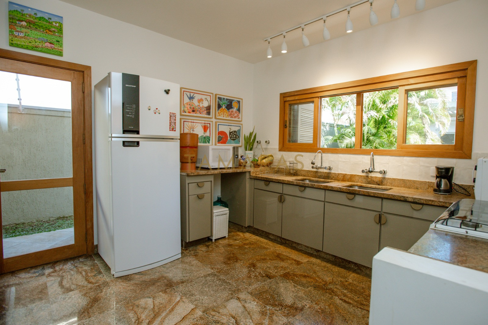 1768412707-76375-03_imagem_03