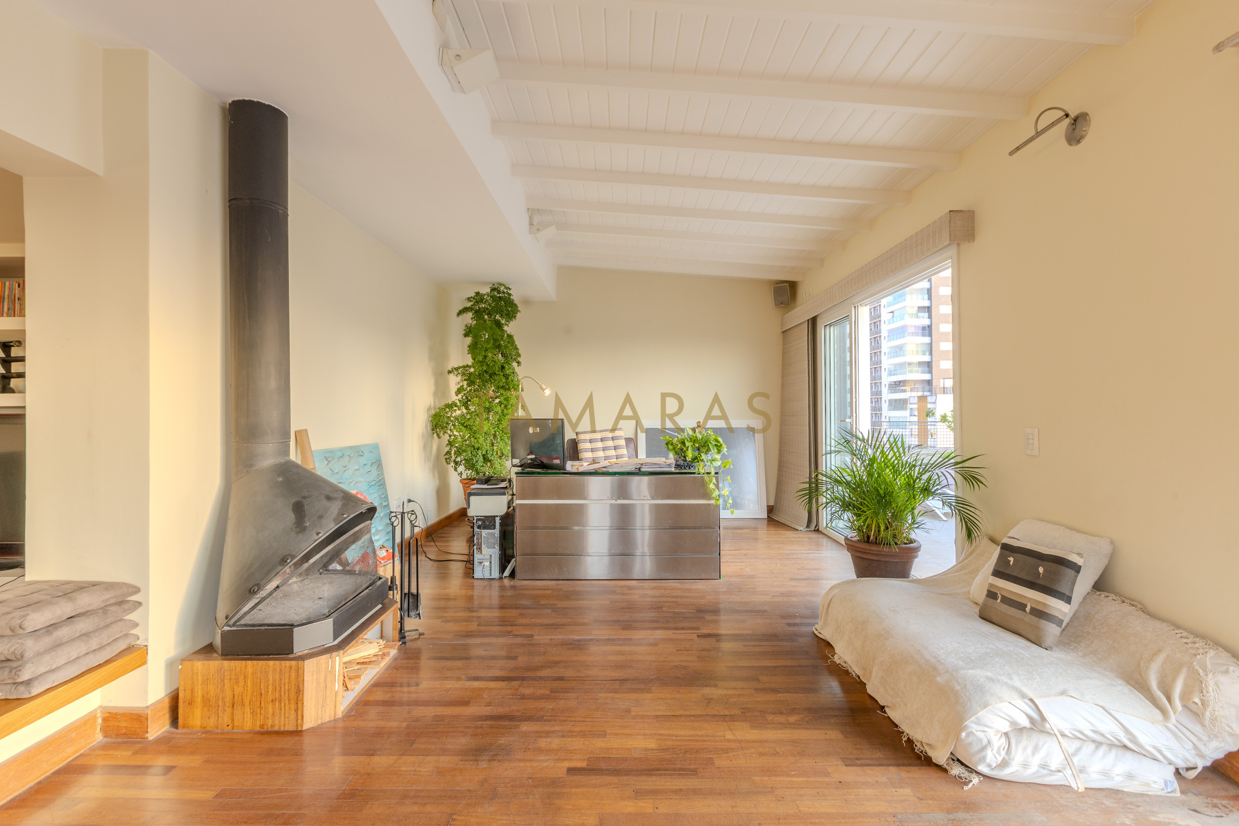 1764246610-81073-02_imagem_02